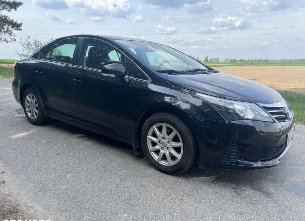 Toyota Avensis cena 37900 przebieg: 189600, rok produkcji 2012 z Ciechanów małe 79